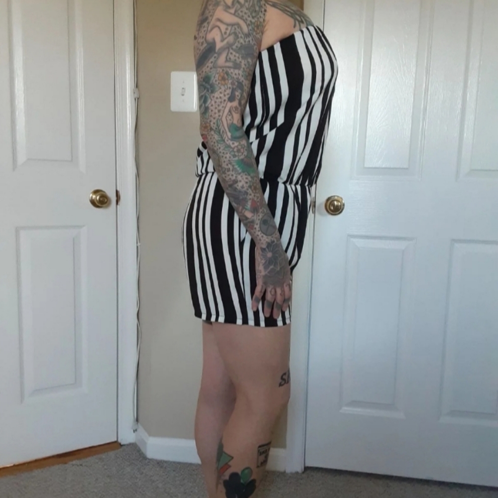 Romper - Picture 2 of 2